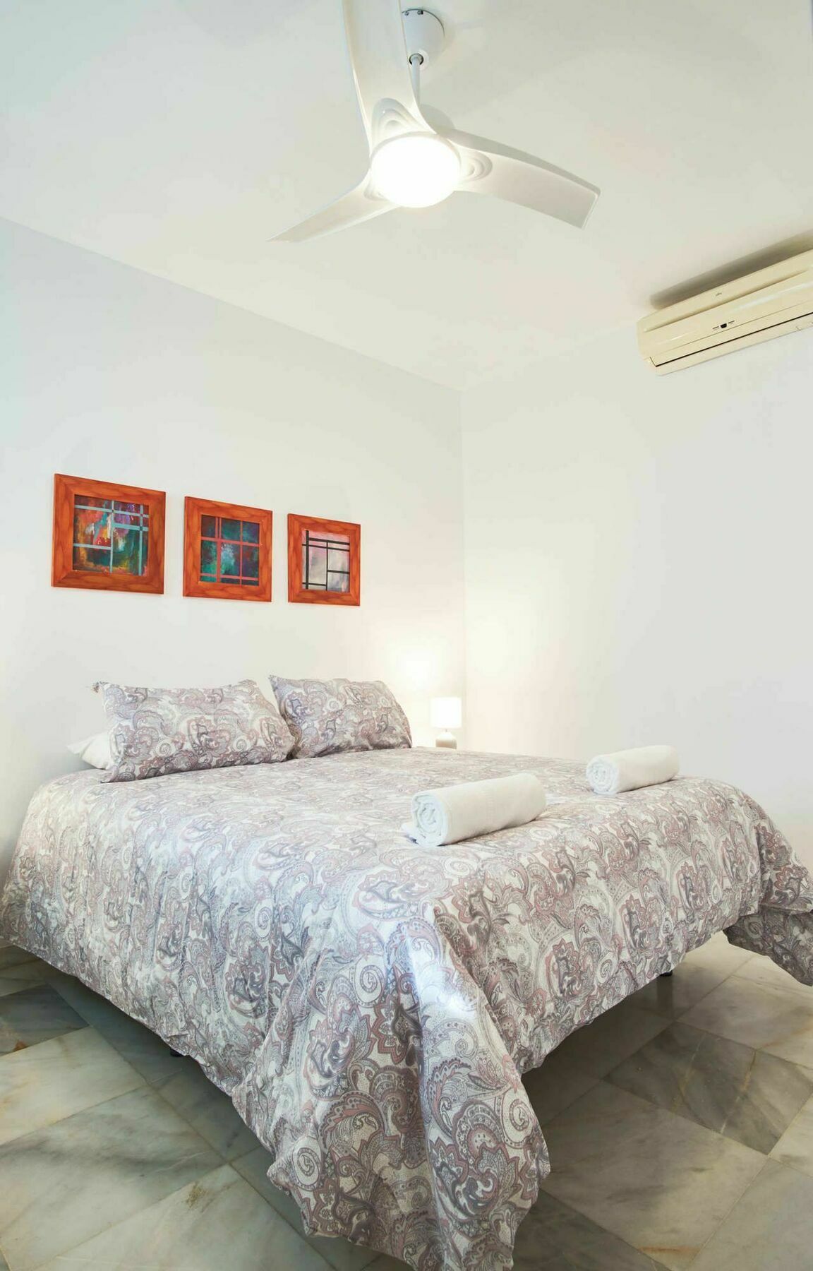 Apto Con Parking Basilica Macarena Apartamento *